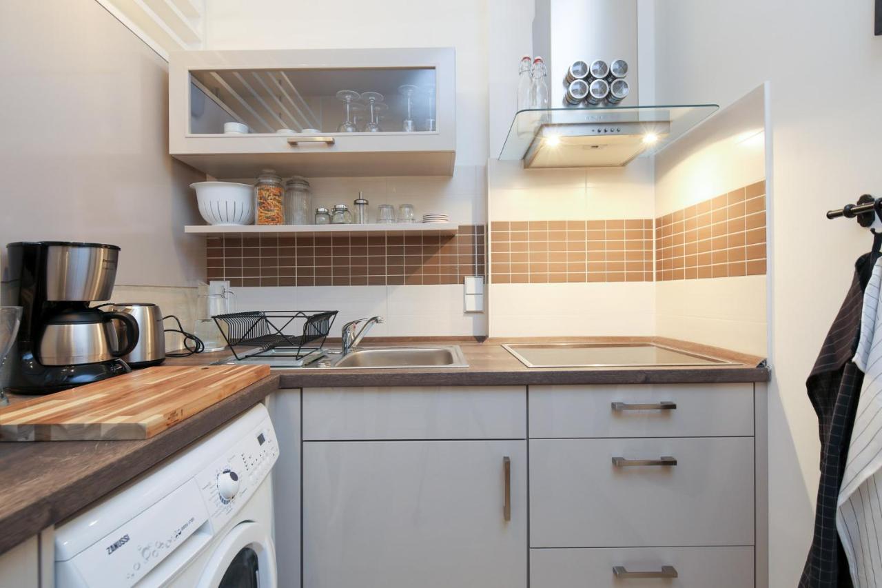 4 Personen Altbau Nahe Kurfuerstendamm - Macbeth Berlin Luaran gambar
